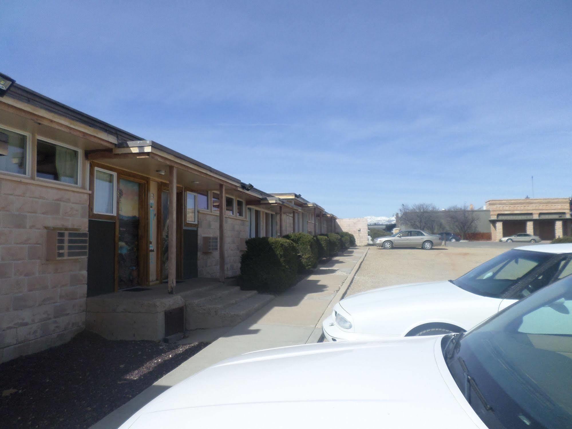 Cliff Palace Motel 블랜딩 외부 사진